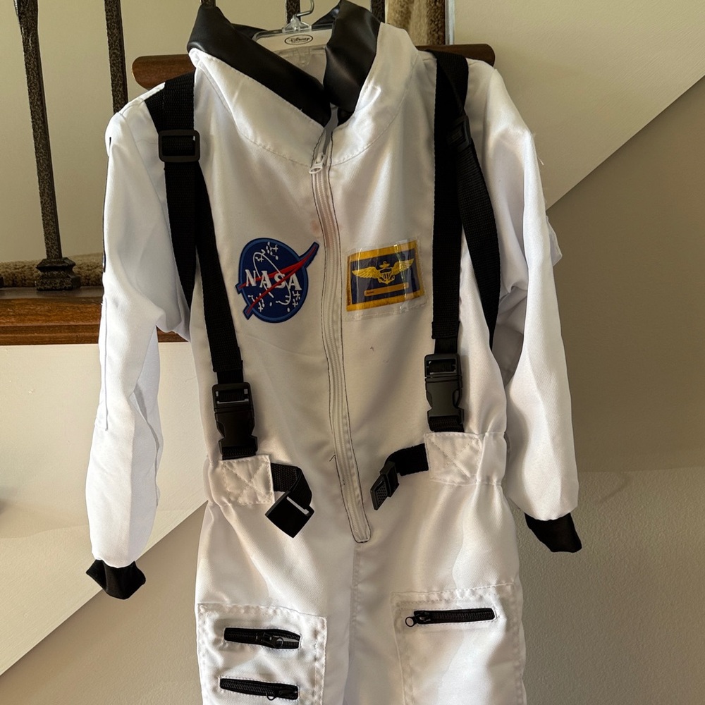 White NASA Astronaut Costume Jumpsuit with backpack - Picture 3 of 10